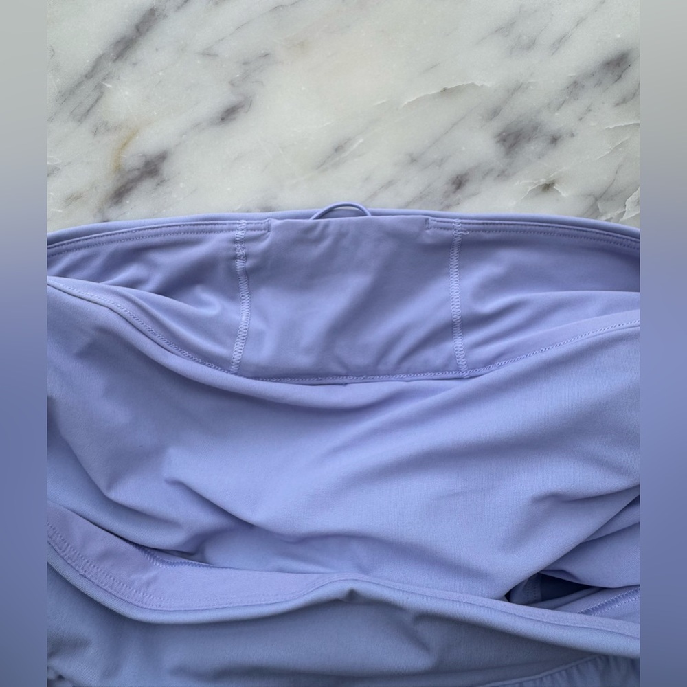 NWOT lululemon calm tides running shorts lilac smoke size 8 DISCONTINUED/RARE - Picture 13 of 16